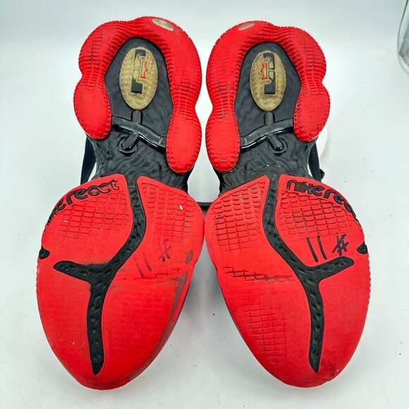 Nike Lebron 19 Low Bred Men Size 11.5 DH1270 001 Black White Red Training Shoes - Picture 9 of 12